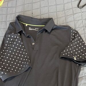 Under Armour Men's Dark Gray Polo with Patterned Sleeves